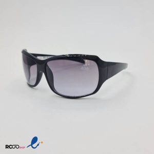عکس از عینک آفتابی زنانه با فریم بیضی و رنگ مشکی مدل 324-564