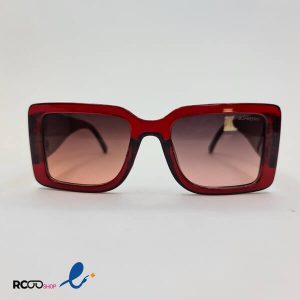 عکس از عینک آفتابی زنانه دسته پهن و فریم قرمز آلبالویی مدل D21236