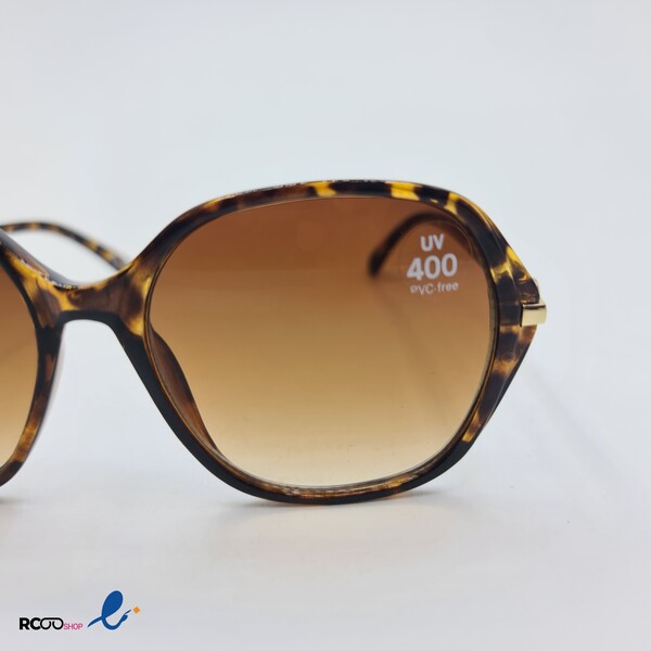 عکس از عینک آفتابی زنانه با فریم بزرگ و پلنگی مدل 326-058
