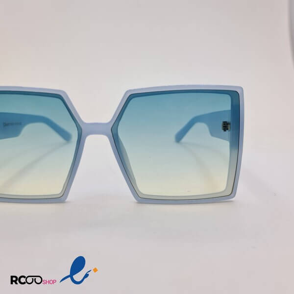 عکس از عینک مربعی شکل با فریم آبی و دسته پهن مدل 10 برند dior