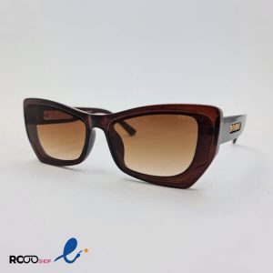 عکس از عینک آفتابی برند MIU MIU با فریم و لنز قهوه ای و دسته پهن مدل D21262