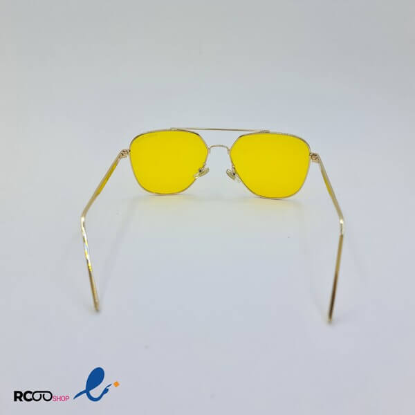 عکس از عینک دید در شب خلبانی با لنز زرد رنگ برند hugo boss مدل d20180