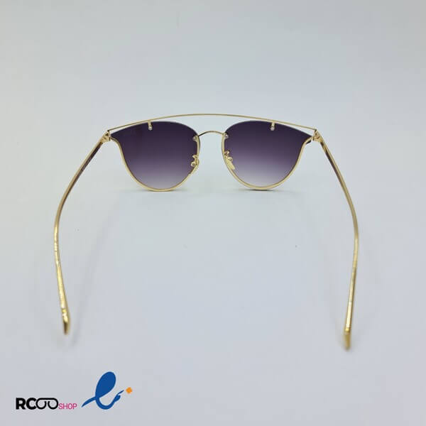 عکس از عینک آفتابی با 2 پل بینی و فریم فلزی و طلایی رنگ و عدسی بنفش مدل c724