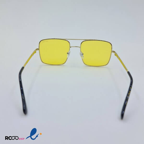 عکس از عینک دید در شب با فریم مربعی و طلایی رنگ و دسته فنری و لنز زرد مدل 1003