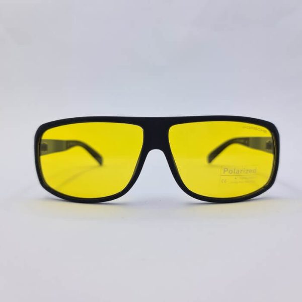 عکس از عینک دید در شب با عدسی پلاریزه و زرد برند پورشه porsche مدل d21327