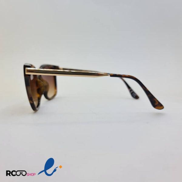 عکس از عینک آفتابی مربعی با فریم چند رنگ و کائوچویی مدل 326-535