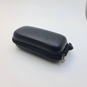 عکس از کیف عینک برند پرادا از جنس چرم و مشکی رنگ مدل 991425
