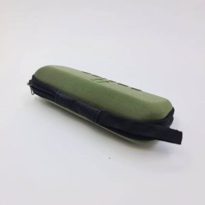 عکس از قاب عینک برند پلیس زیپ دار و رنگ سبز و مستطیلی مدل 991506