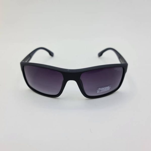عکس عینک آفتابی پلاریزه با فریم مشکی مات برند کاررا مدل p2218