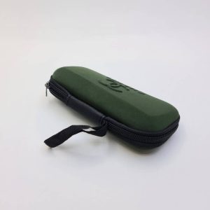 عکس از قاب عینک شنل Chanel زیپ دار و رنگ سبز و مستطیلی مدل 991547
