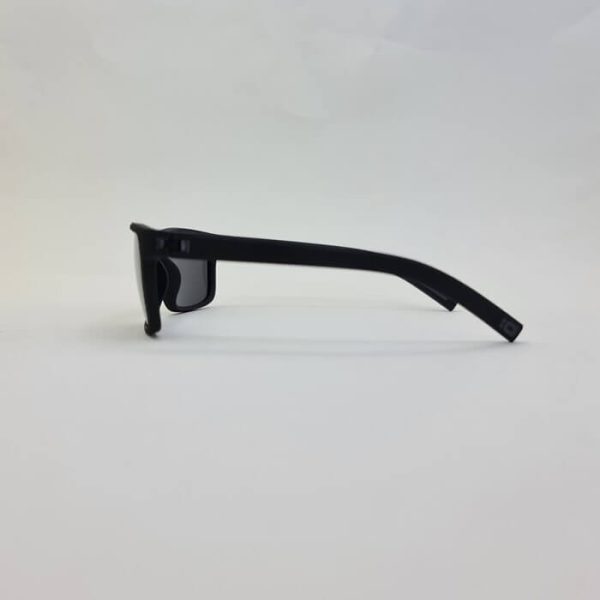 عکس از عینک آفتابی پلاریزه با فریم کائوچو مشکی برند اوگا oga مدل 9231
