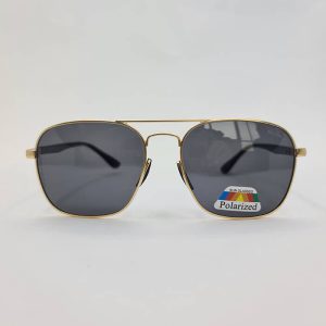 عکس از عینک آفتابی پلاریزه برند ریبن RAY-BAN با فریم طلایی و دسته مشکی مدل D21533