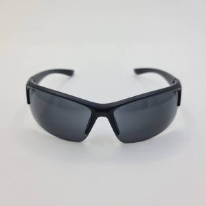 عکس از عینک ورزشی با فریم مشکی مات و عدسی دودی تیره برند SCHWINN مدل 1-100