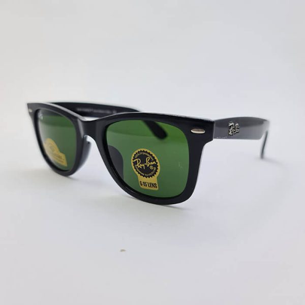 عکس از عینک آفتابی برند ریبن با فریم کائوچو رنگ مشکی براق و عدسی سبز مدل rb2140-901