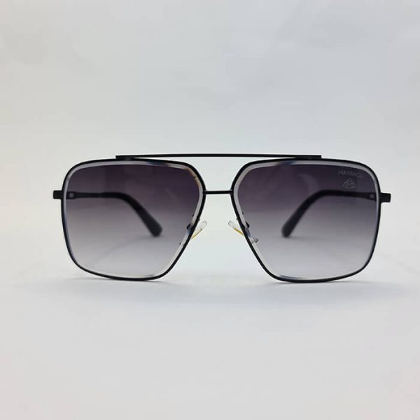 عکس از عینک آفتابی برند میباخ با فریم مشکی فلزی و مربعی شکل و عدسی دودی مدل n2001