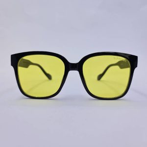 عکس از عینک دید در شب با فریم مشکی مربعی و عدسی زرد مدل باربری BURBERRY مدل LH2317