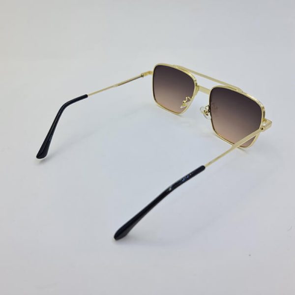 عکس از عینک آفتابی دیتیای با فریم مربعی و طلایی رنگ و عدسی قهوه ای مدل 9652