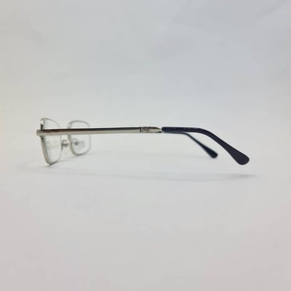 عکس از عینک مطالعه تاشو با نمره چشم 1. 00 به همراه کیف و دستمال مدل 1305