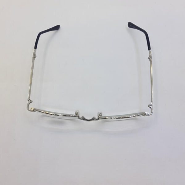 عکس از عینک مطالعه تاشو با نمره چشم 1. 25 به همراه کیف و دستمال مدل 1305