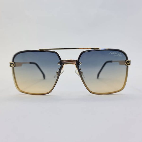 عکس از عینک آفتابی برند کررا با فریم طلایی و مربعی شکل و عدسی دو رنگ مدل 0270