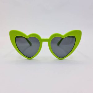 عکس از عینک آفتابی بچه گانه ژله ای پلاریزه با فریم قلبی و سبز مدل 052