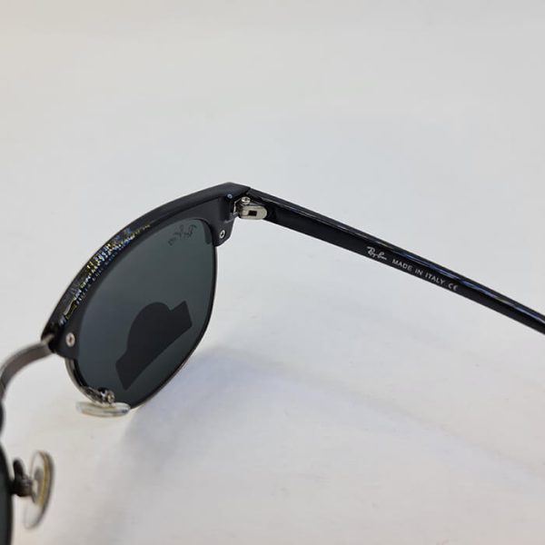 عکس از عینک آفتابی با عدسی شیشه ای و فریم مشکی کلاب مستر مدل 3016