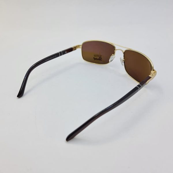 عکس از عینک آفتابی مستطیلی برند پرسول با عدسی شیشه ای و قهوه ای رنگ مدل p05006