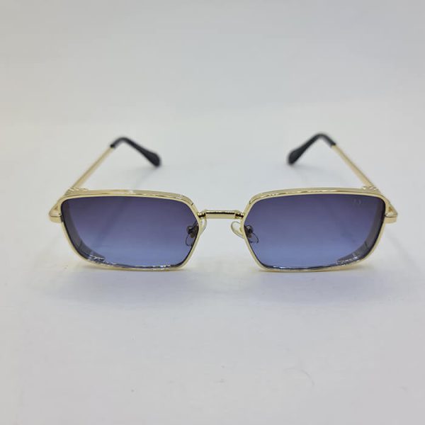 عکس از عینک آفتابی دیور dior با فریم مستطیلی و طلایی رنگ با عدسی دودی مدل 9574