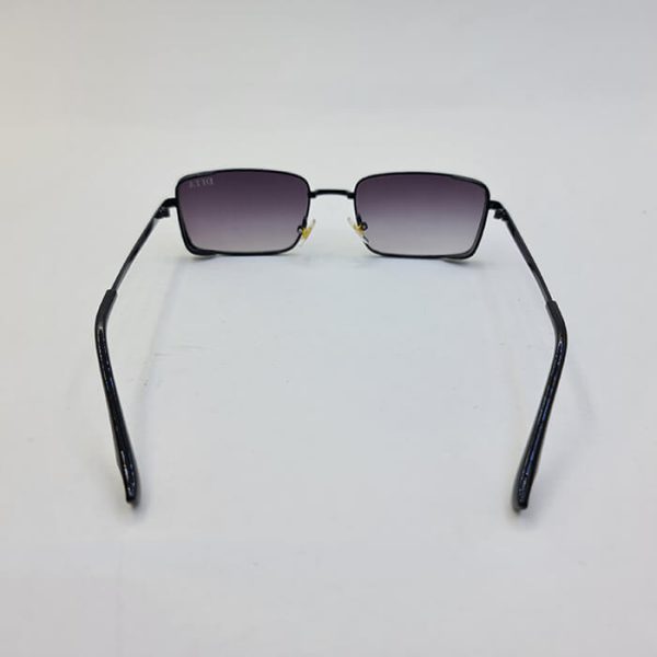 عکس از عینک آفتابی برند dita با فریم مشکی و مستطیلی شکل و عدسی دودی مدل 9575