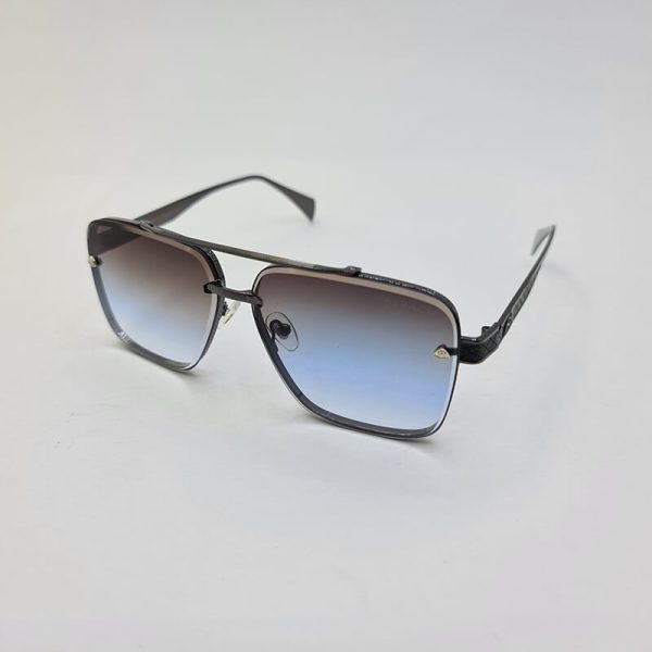 عکس از عینک آفتابی میباخ با فریم مشکی و لنز قهوه ای مدل bps620
