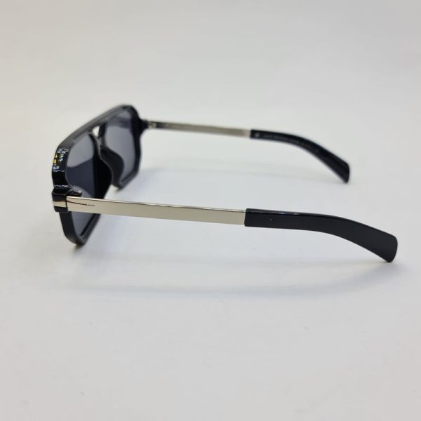 Black square frame and dark lens david beckham sunglasses model d22845 bl 3 1