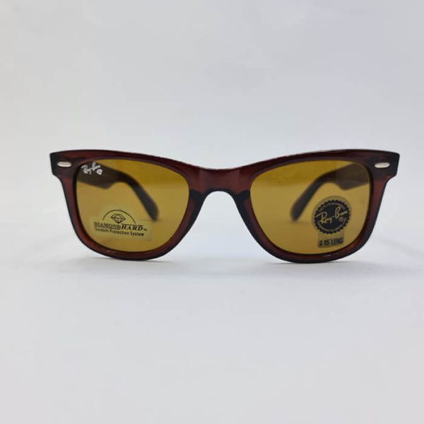 عکس از عینک آفتابی برند ریبن با فریم کائوچو و قهوه ای و لنز شیشه ای مدل rb2140-901