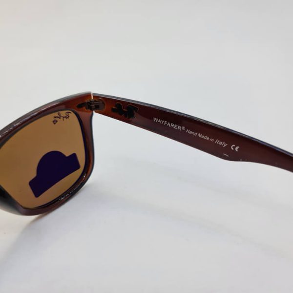 عکس از عینک آفتابی برند ریبن با فریم کائوچو و قهوه ای و لنز شیشه ای مدل rb2140-901