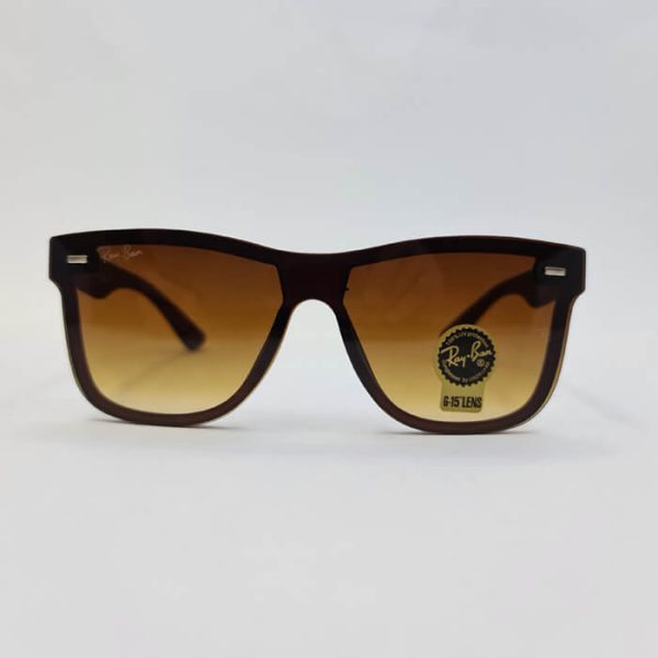 عکس از عینک آفتابی با فریم و عدسی قهوه ای رنگ برند ریبن مدل 4428