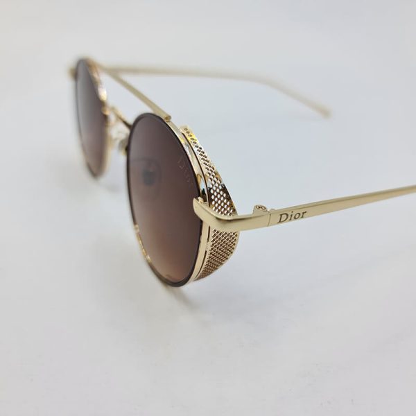 عکس از عینک آفتابی دیور با فریم گرد و طلایی رنگ و عدسی قهوه ای مدل 5012