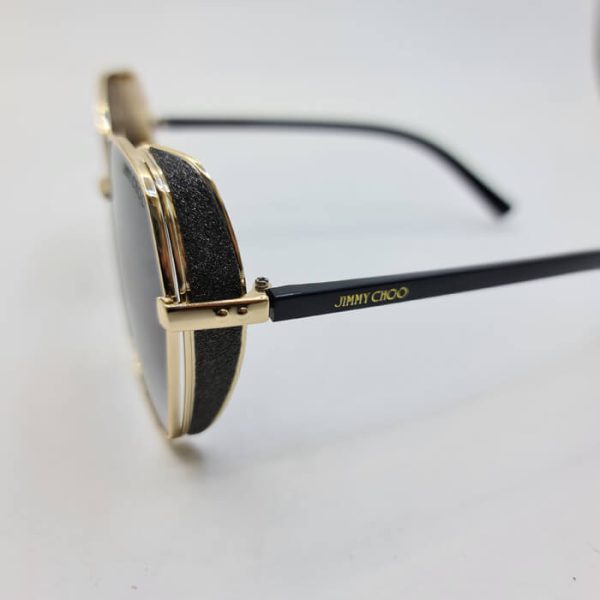 عکس از عینک دودی زنانه شاین دار با فریم طلایی رنگ jimmy choo مدل 28011