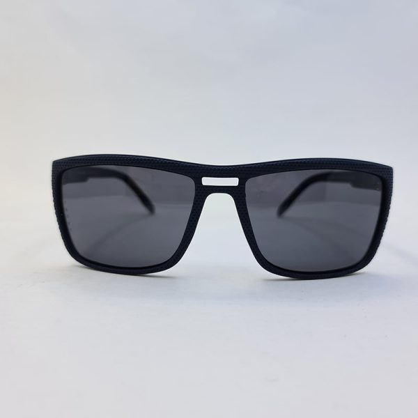 عکس از عینک آفتابی پلاریزه اوگا با فریم مشکی و دسته آبی مدل 78067