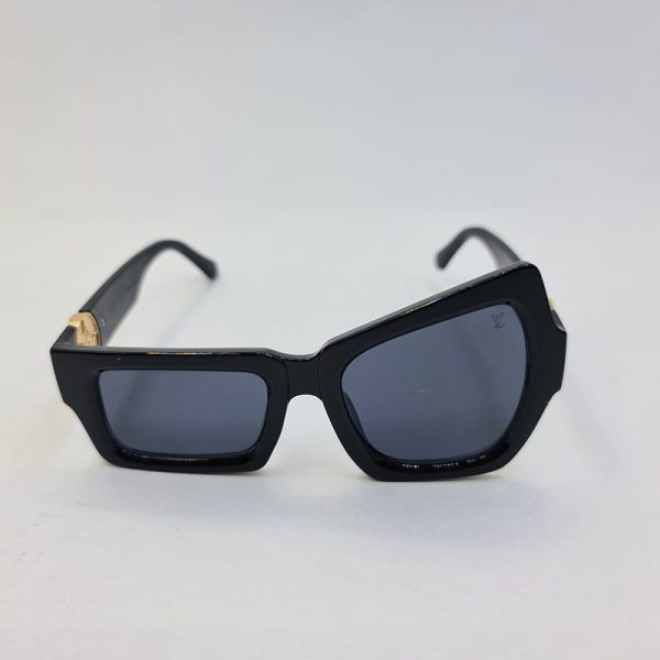 عکس از عینک آفتابی فانتزی لویی ویتون مشکی رنگ با عدسی های متفاوت مدل 96009