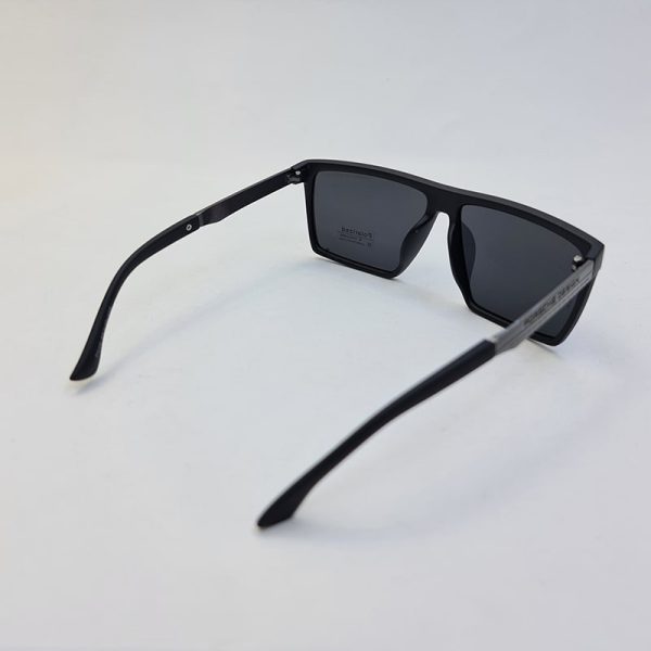 عکس از عینک آفتابی پلاریزه پورشه دیزاین با فریم مشکی مات مدل p929