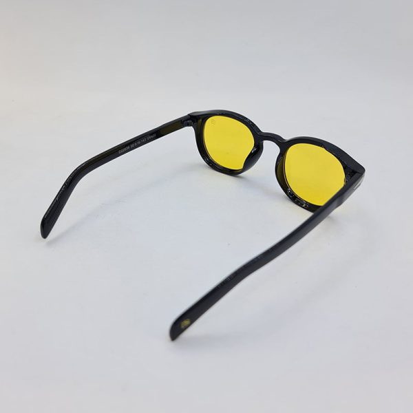 عینک دید در شب گرد دیوید بکام با فریم مشکی براق و لنز زرد مدل d22839