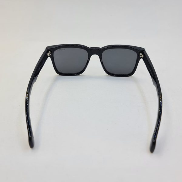 عکس از عینک آفتابی celine با فریم مشکی براق و مربعی شکل مدل m6509
