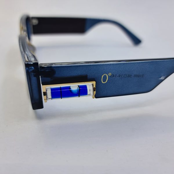 عکس از عینک آفتابی تراز دار با دسته پهن و دو رنگ آبی و زرد heron preston مدل 21090