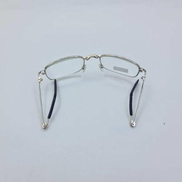 عکس از عینک مطالعه تاشو با نمره چشم 1. 50 به همراه کیف و دستمال مدل 1305