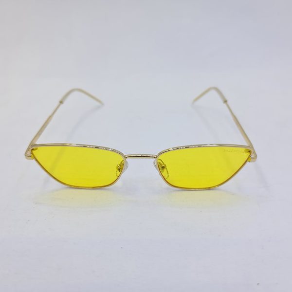 عکس از عینک شب گربه ای طلایی رنگ با عدسی زرد برند بالینسیاگا مدل 22015