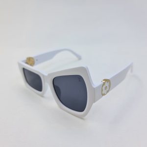 عکس از عینک آفتابی فانتزی لویی ویتون سفید رنگ با عدسی های متفاوت مدل 96009