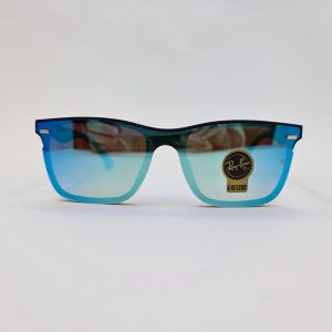 عکس از عینک آفتابی Ray-Ban با لنز آینه ای آبی و فریم مشکی مات مدل 4487