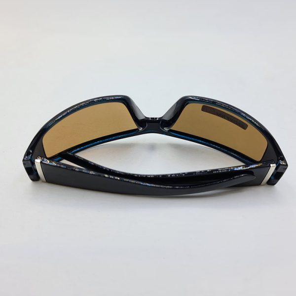 عکس از عینک ورزشی پلاریزه با فریم مشکی و عدسی قهوه ای رنگ مدل 570046 tac