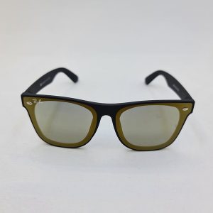عکس از عینک آفتابی Ray-Ban با لنز آینه ای و نقره ای و فریم مشکی مات مدل 3588