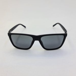 عکس از عینک آفتابی پلار و آنتی رفلکس با فریم مشکی و دسته فنری اوگا مدل 7905