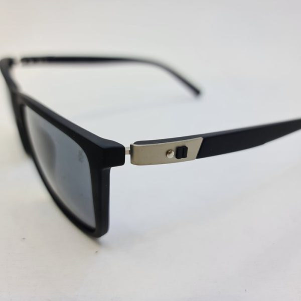 عکس از عینک آفتابی پلار و آنتی رفلکس با فریم مشکی و دسته فنری اوگا مدل 7905